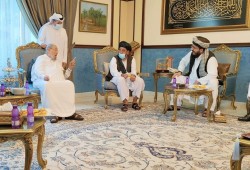الشيخ القرضاوي يستقبل وفدا من طالبان بالدوحة