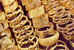 سعر الذهب يتراجع بالتعاملات المسائية وعيار 21 يسجل 832 جنيها للجرام