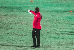 صحف جنوب أفريقيا تحتفي بموسيماني بعد فوز الأهلي على الوداد