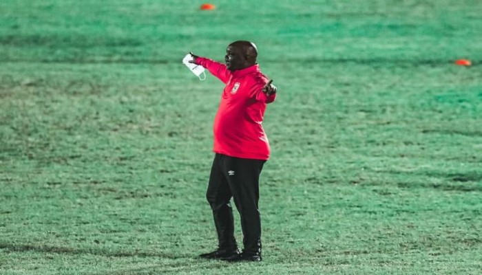 صحف جنوب أفريقيا تحتفي بموسيماني بعد فوز الأهلي على الوداد