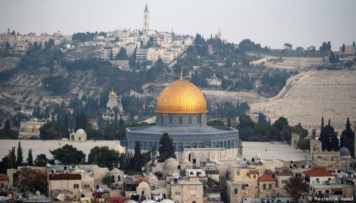 بطريرك القدس يدين الإساءة إلى الإسلام والنبي محمد