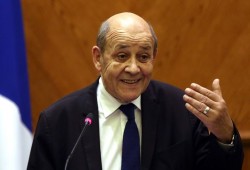 فرنسا تعلن عودة سفيرها لأنقرة وتوجه انتقادا حادا متزامنا