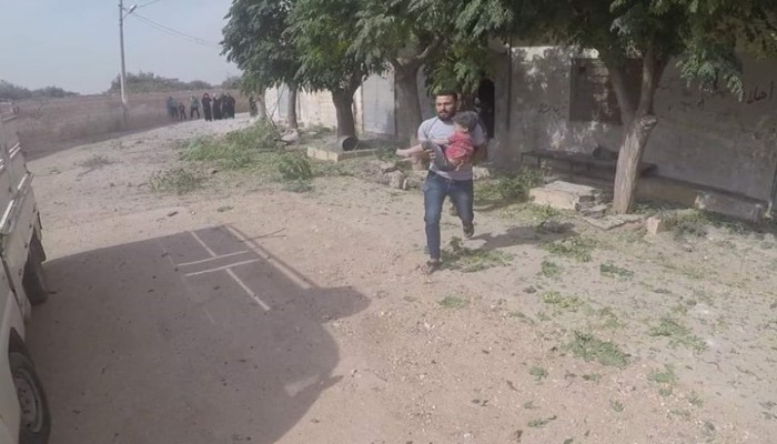 مقتل طفلة بقصف مدفعي لنظام الأسد بإدلب.. وتفجير بإعزاز