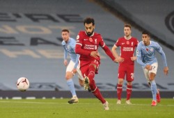 ليفربول يتعادل وصلاح يسجل وينضم لصدارة هدافي بريميرليج