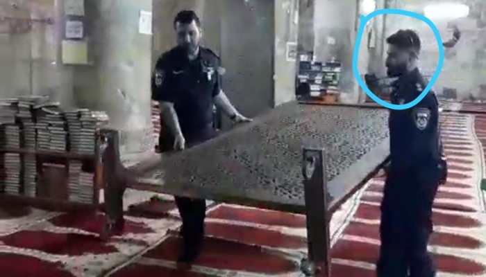 قوات الاحتلال تقتحم مصلى باب الرحمة