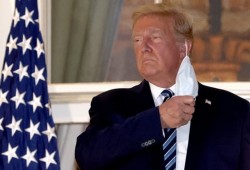 كاتب إسرائيلي: ترامب مريض نفسي ولن يسلم السلطة