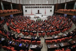 البرلمان التركى يوافق على إرسال قوات إلى أذربيجان