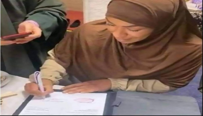 بطلة ملاكمة هولندية سابقة تعتنق الإسلام