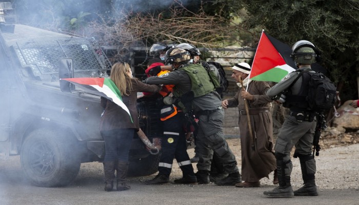 إصابات بمواجهات مع الاحتلال بالضفة