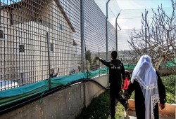 استنكار فلسطيني واسع لقرار أمريكي حول منتجات المستوطنات