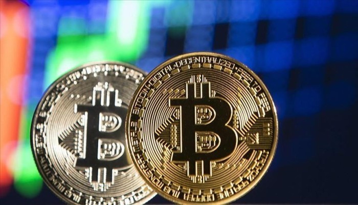 "بيتكوين" تلامس 19 ألف دولار للمرة الأولى منذ ديسمبر 2017
