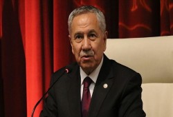 أردوغان يقبل استقالة "أرينتش" من المجلس الاستشاري بالرئاسة