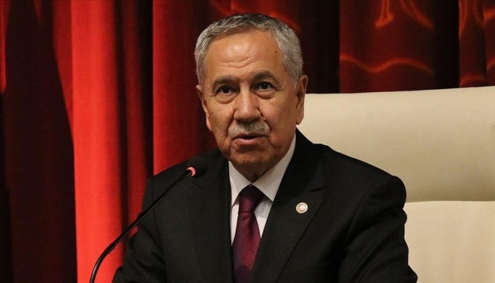 أردوغان يقبل استقالة "أرينتش" من المجلس الاستشاري بالرئاسة