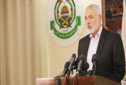 هنية يبحث مع قادة 5 فصائل حماية مسار الوحدة