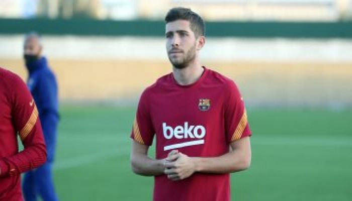 إصابة سيرجي روبرتو نجم برشلونة الإسباني بـ فيروس كورونا