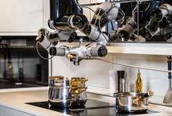 روبوت المطبخ الذكي يأتي بسعر خيالي