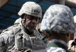 بايدن يختار جنرالا من أصول أفريقية لحقيبة "البنتاغون"