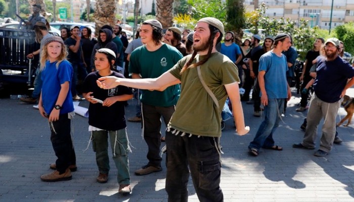 شركة إماراتية توقع صفقة لاستيراد منتجات مستوطنات الاحتلال