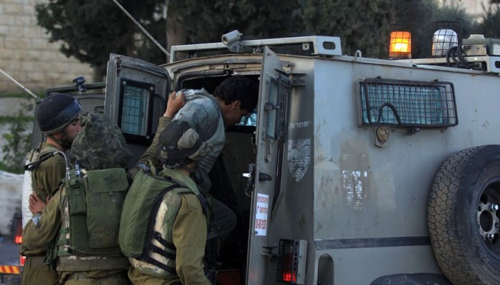 الاحتلال يشن حملة مداهمات واعتقالات في الضفة والقدس