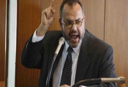 أسرة المهندس سعد الحسيني تنفي تسريب رسائل له من سجن العقرب