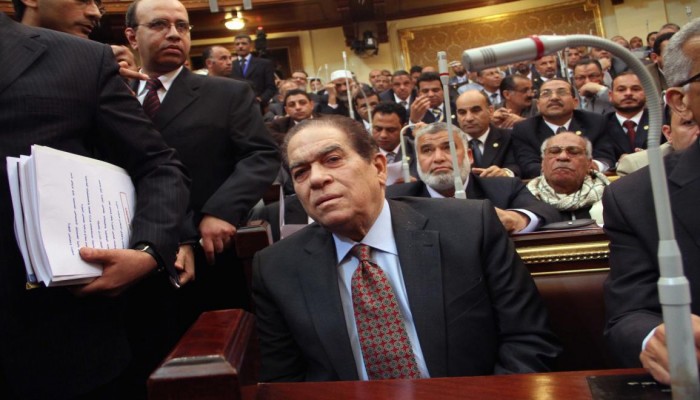 وفاة الجنزوري .. خدم مبارك  ودعم انقلاب السيسي وكان ذراعا المجلس العسكري