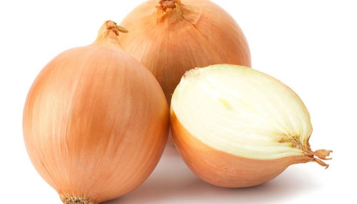 البصل وصفة سحرية للمناعة والأمعاء والقلب