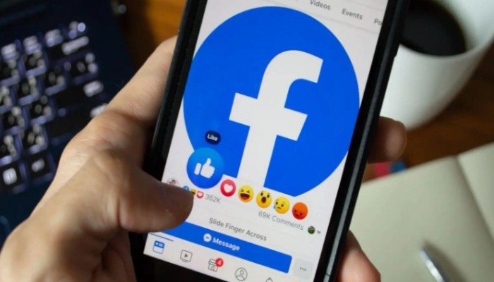فيسبوك تحظر أكثر من 1000 حساب مزيف في مارس
