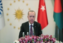 أردوغان يدعو "الثماني الإسلامية" لمواكبة المتطلبات الراهنة