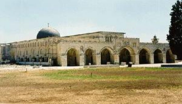 إقامة مشروع ترفيهى على مقابر للصحابة فى القدس!!