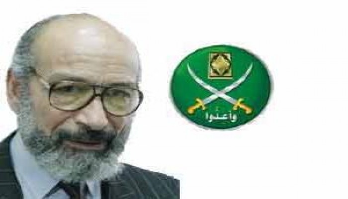 إنزال د. الغزالي من الطائرة ومنعه من السفر للمرة العاشرة!