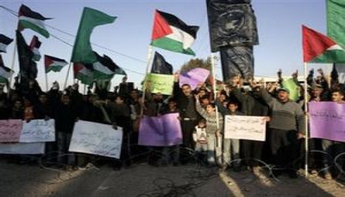 حُجَّاج غزة يبحثون عن بصيص أمل لأداء فريضة الحج!