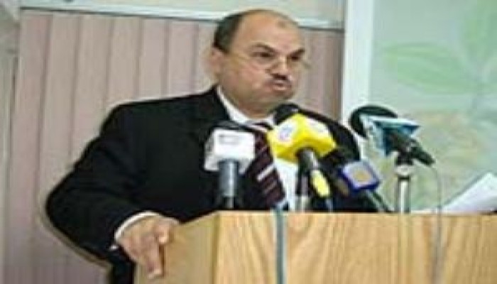 حسن يطالب "الحكومة" ببدائل لانقطاع كابلات الإنترنت