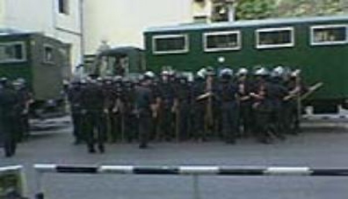 اعتقال المئات ومحاصرة نقابة الأطباء لمنع مؤتمر دعم غزة