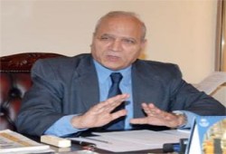 د/عبد الله الأشعل :  القاهرة تنتهك القانون الدولي بإغلاق معبر رفح