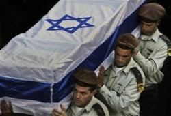 أكاديمي يهودي : إسرائيل تحفر قبرها بيدها وتكرر سلوك هتلر