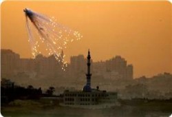 الجيش الصهيوني يستخدم أسلحة فتاكة لأول مرّة تذيب الأجساد وتتركها هايكل عظمية