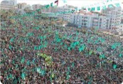 عشرات الآلاف يشاركون في مسيرات حاشدة بغزة ابتهاجاً بالنصر ودعما للمقاومة