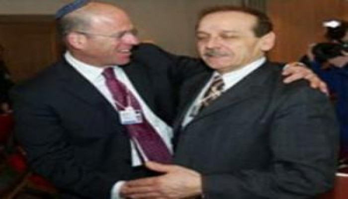 حماس: "عبد ربه" ماضٍ غابر من التبعية للاحتلال الإسرائيلي