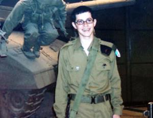 حماس: شاليط لن يرى النور قبل تبادل الأسرى