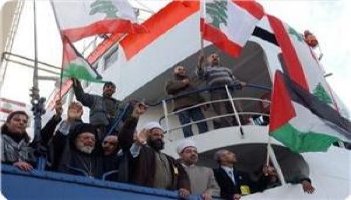 بعد أن اعتدت على من فيها ...البحرية الصهيونية تقتاد سفينة الأخوة اللبنانية إلى ميناء أسدود