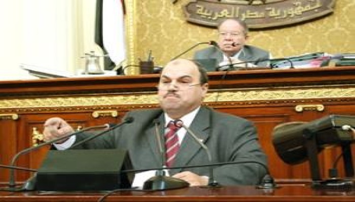 حمدي حسن ينتقد الرشاوى الحكومية لنواب الحزب الوطني