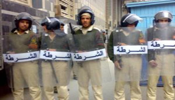 شاب فلسطيني يروي للمركز الفلسطينى وقائع 30 يوماً من التعذيب الشديد في السجون المصرية