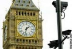 بريطانيا تعتقل أحد كبار دبلوماسييها بتهمة معاداة السامية