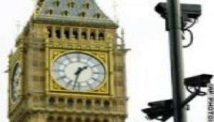 بريطانيا تعتقل أحد كبار دبلوماسييها بتهمة معاداة السامية