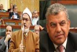 نواب الإخوان يستنكرون حجز محامين دوليين على معبر رفح