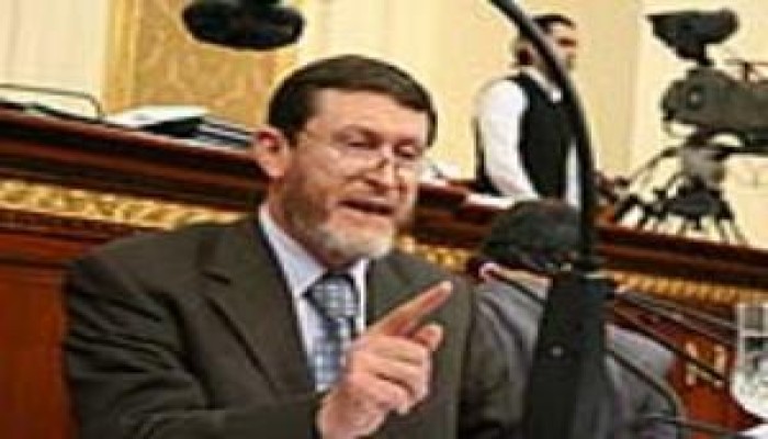 بعد نجاح إضراب الصيادلة .. مطالب برلمانية بإقالة رئيس مصلحة الضرائب