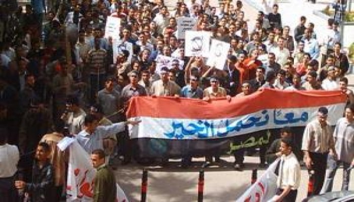 رسالة فضيلة المرشد : فى يوم الطالب العالمى .. إلى أمل الأمة المنتظر