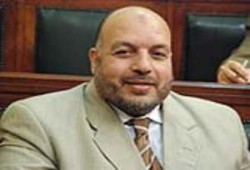 عيد: سعر منتجات البترول انخفض في كل الدنيا إلا مصر!