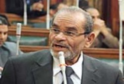 نقل النائب رجب أبو زيد للمستشفى إثر جلطة بالقلب