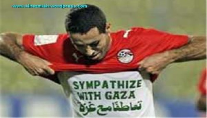 أبو تريكة يتسلم جائزة البى بى سى لأفضل لاعب أفريقى